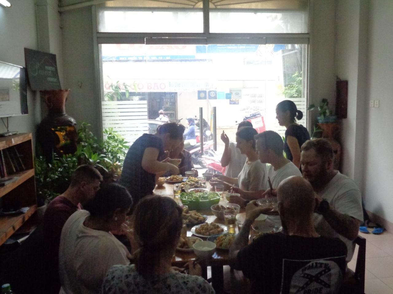 Ms Yang Homestay 2 - Home Cook Thành Pho Ho Chí Minh Esterno foto