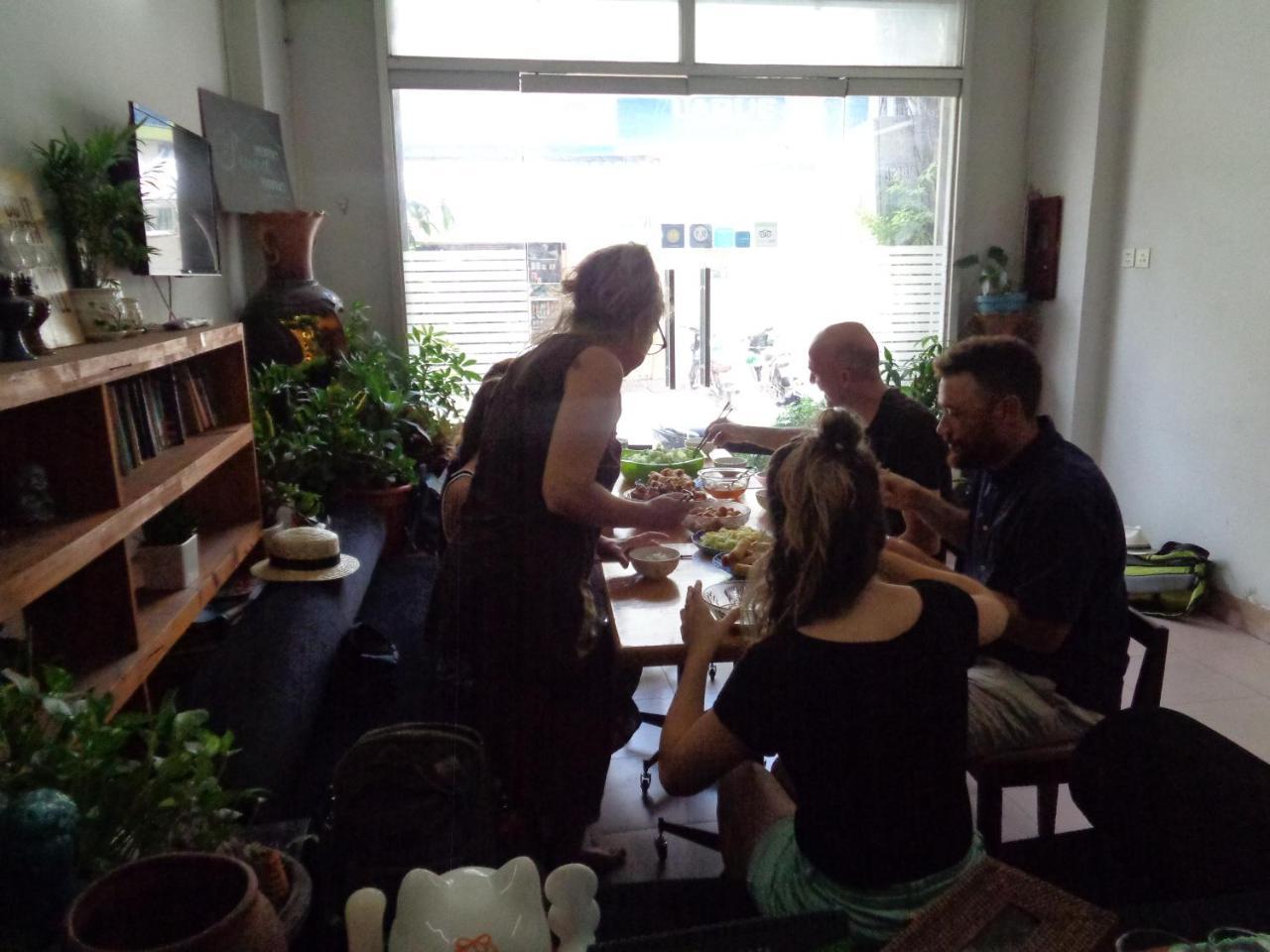 Ms Yang Homestay 2 - Home Cook Thành Pho Ho Chí Minh Esterno foto